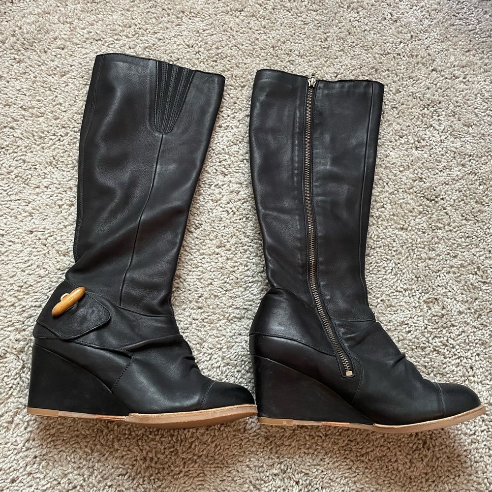 J. Shoes Women’s Gemma Knee-High Boots (Black)
Size- 7 US